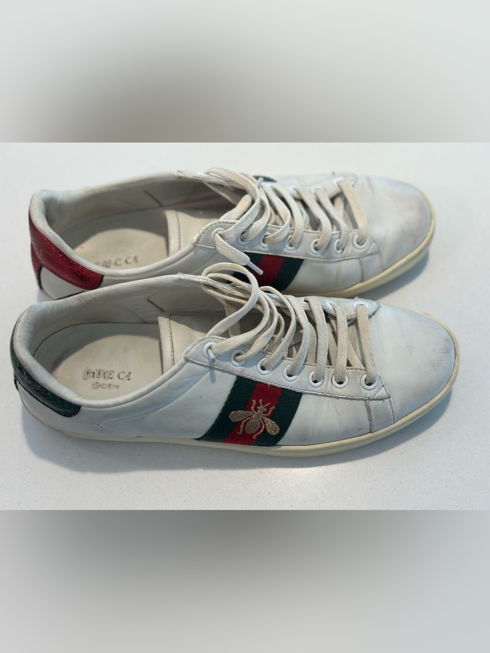 White Leather Low-Top Sneakers with Red/Green Stripe and Bee Accent